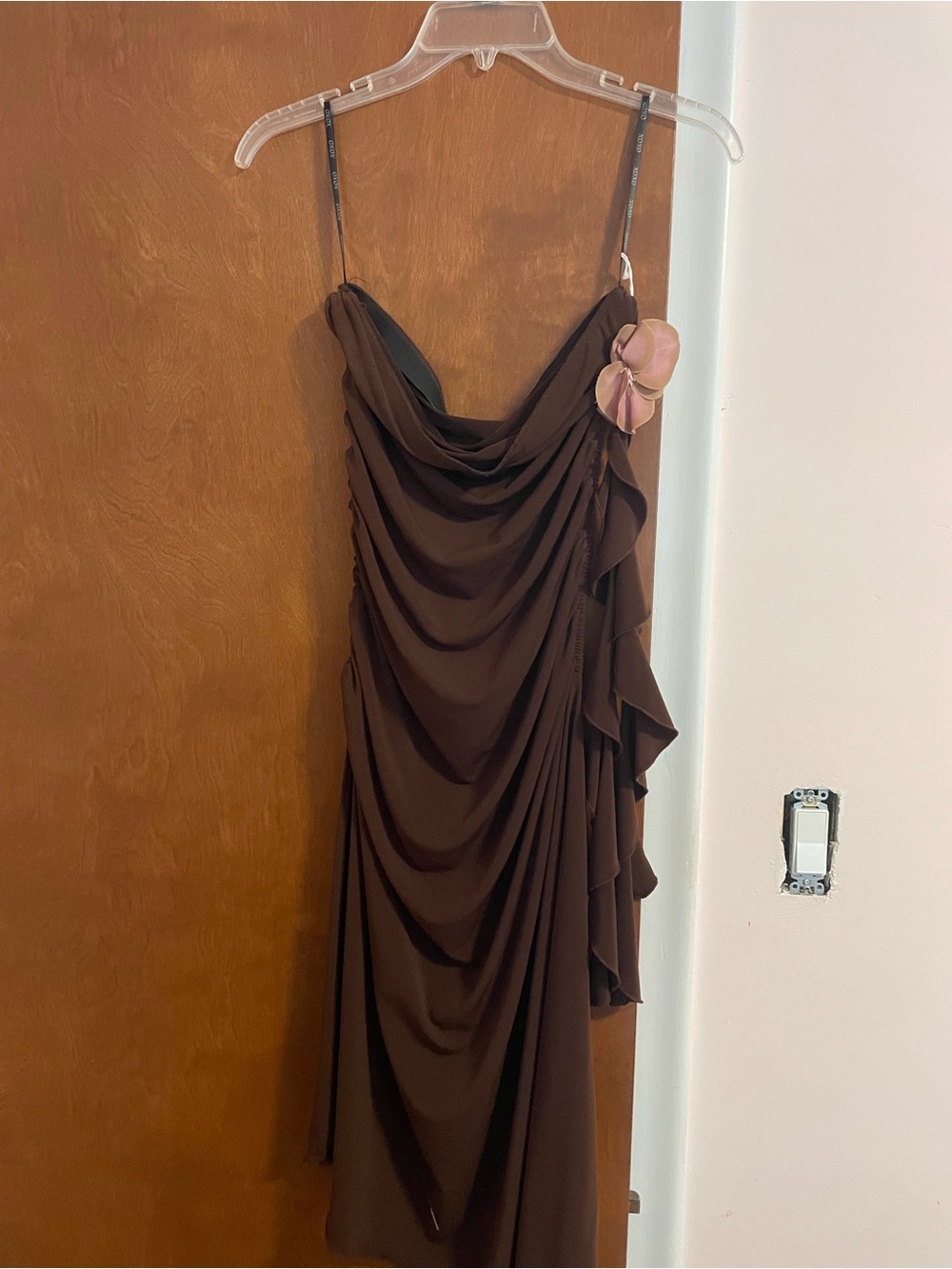 Strapless ruffled midi dress